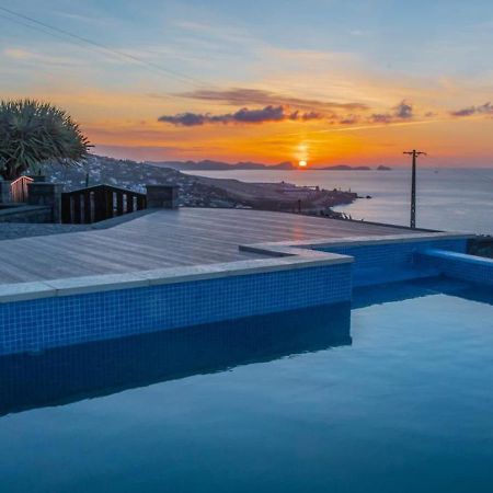 Villa Sunrise View By Madeira Sun Travel Santa Cruz  Buitenkant foto